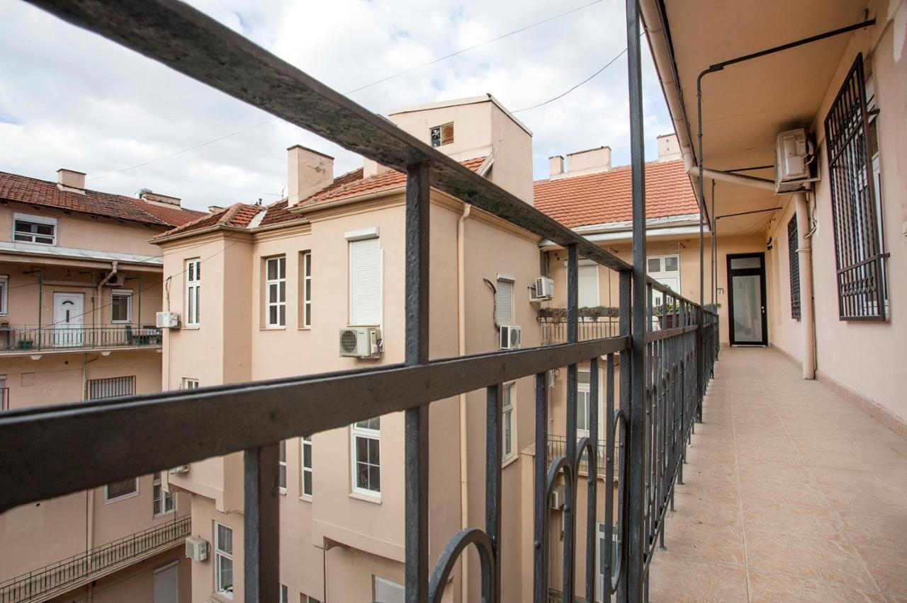 Atomic 1 Apartment Belgrade Exterior photo