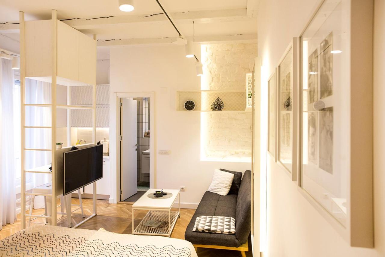 Atomic 1 Apartment Belgrade Exterior photo