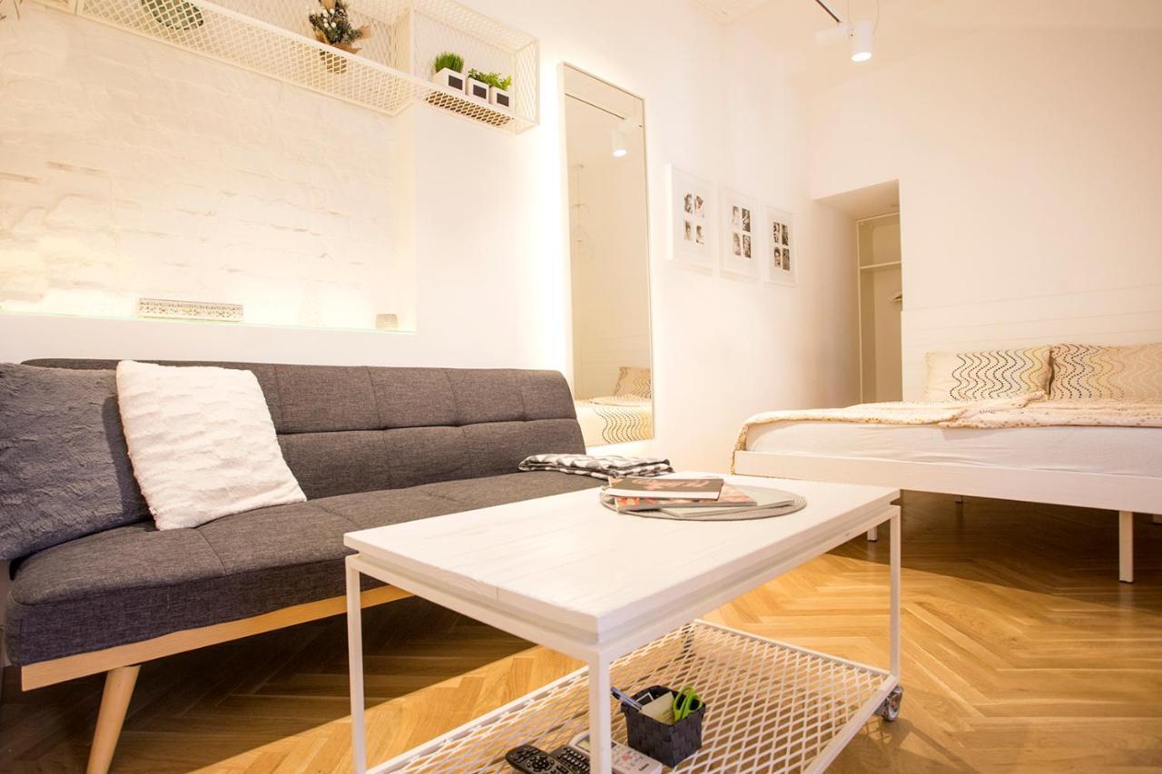 Atomic 1 Apartment Belgrade Exterior photo